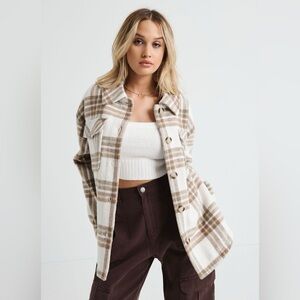 Garage Cream Tan Green Plaid Vancity Shacket Women’s Size Medium